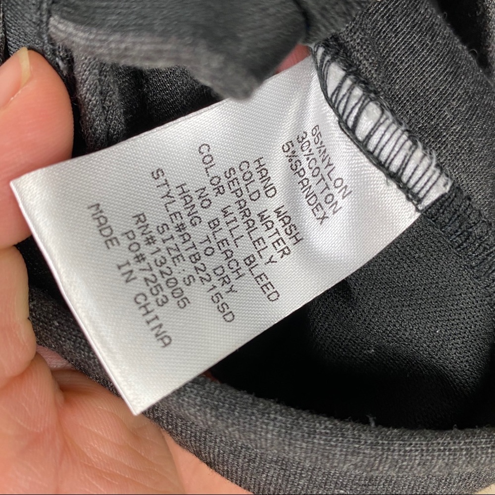 Lulu’s Grey Basic Top - image 4